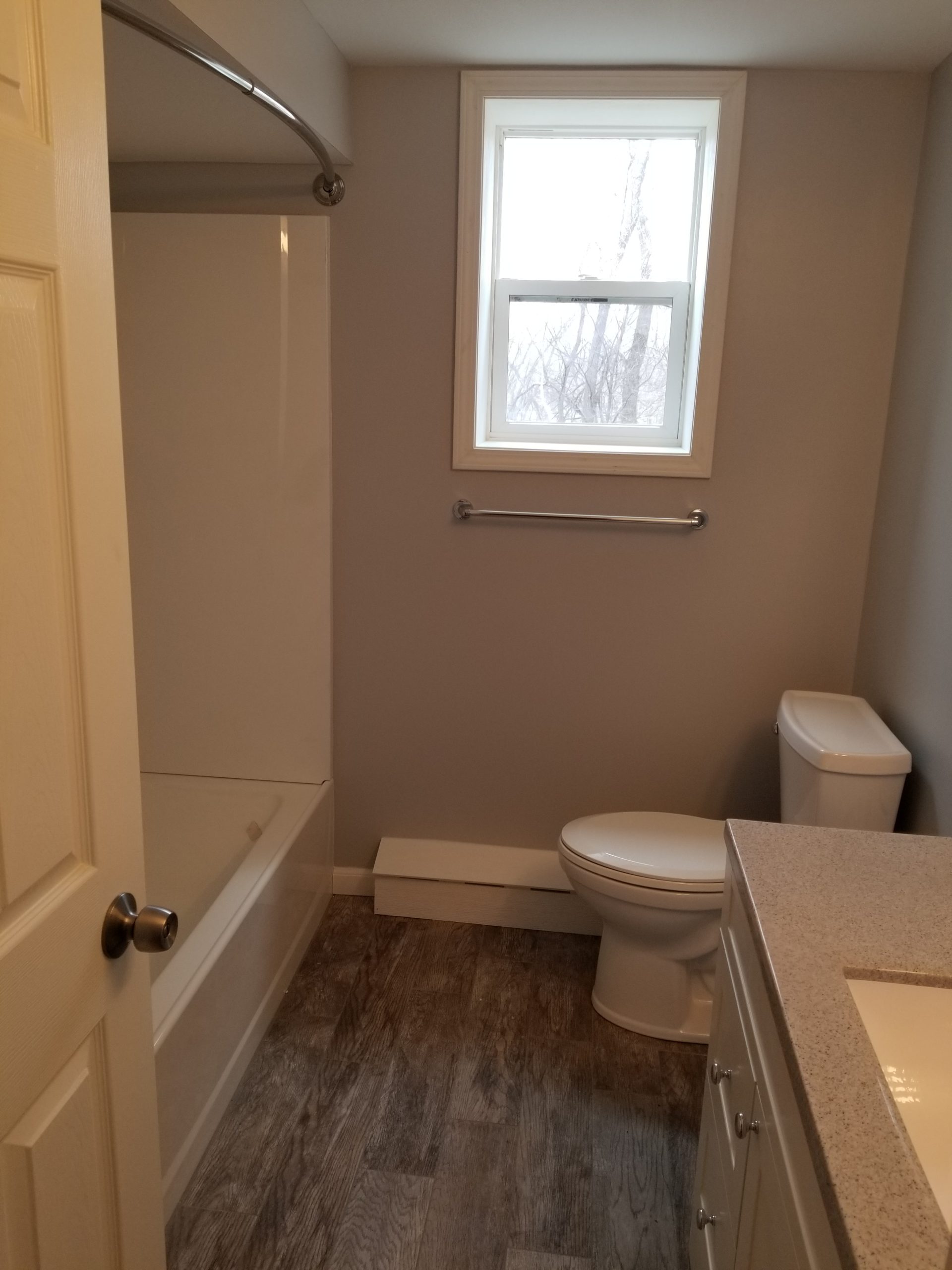 chaska-triplex-lower-bathroom1