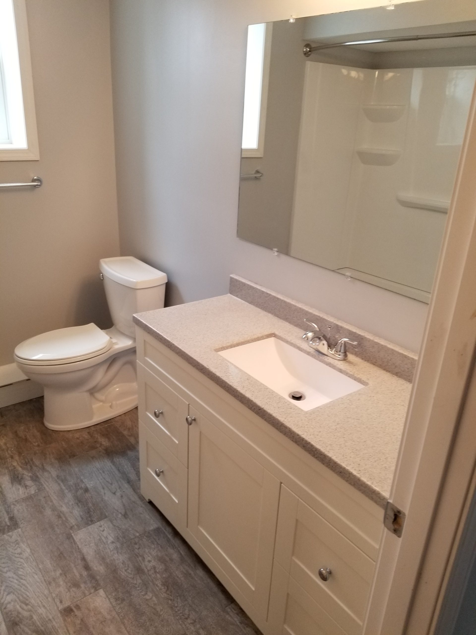 chaska-triplex-lower-bathroom2